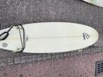 Al Merrick M13 surfboard 7’7, Watersport en Boten, Golfsurfen, Ophalen, Gebruikt, Funboard, Met koord