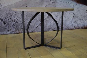 Tafelonderstel ronde tafel beschikbaar voor biedingen