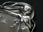 Jugendstil visitekaartjeshouder vide poche jongedame harp, Antiek en Kunst, Antiek | Tin, Ophalen of Verzenden
