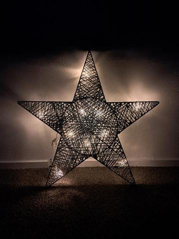 Verlichte ster (wandplank decoratie) beschikbaar voor biedingen