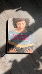 Natasja Kuipers - Astrologie werkboek, Astrologie, Ophalen of Verzenden, Zo goed als nieuw, Natasja Kuipers