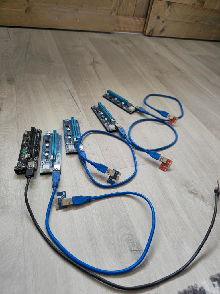 5x PCI-e Riser Kabels voor Mining, Ophalen of Verzenden, Gebruikt