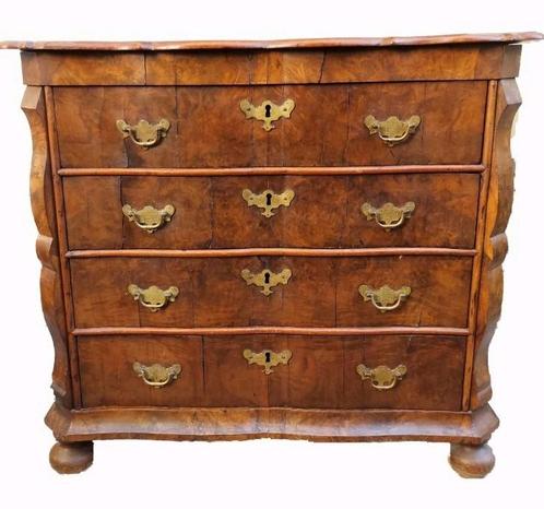 Wortelnoten commode, 18e eeuw, Antiek en Kunst, Antiek | Meubels | Kasten, Ophalen