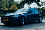 BMW 320i Touring 2007 e91 Blauw, veel onderhoud gedaan, 13 km/l, Blauw, Origineel Nederlands, Stationwagon
