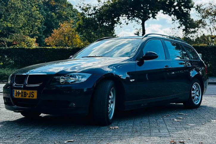BMW 320i Touring 2007 e91 Blauw, veel onderhoud gedaan, Auto's, BMW, Particulier, 3-Serie, ABS, Airbags, Airconditioning, Alarm