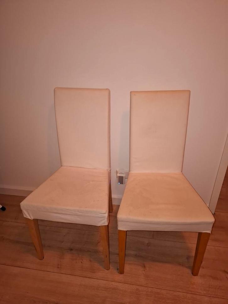 2x Eetkamerstoel met witte hoes, Huis en Inrichting, Stoelen, Gebruikt, Twee, Stof, Wit, Ophalen