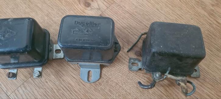 Spanningsregelaar Auto - Oldtimer Onderdelen, Auto-onderdelen, Elektronica en Kabels, Oldtimer onderdelen, Universele onderdelen