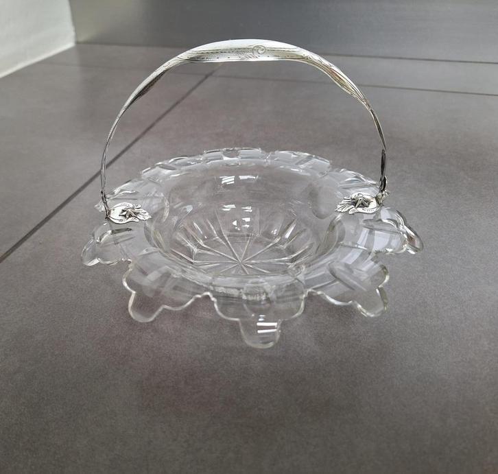 *Antiek kristallen schaal met zilveren beugel, Antiek en Kunst, Antiek | Glas en Kristal, Ophalen of Verzenden