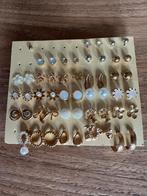 veel oorbellen -goudkleurig -parelmoer -zilver-op kaart, Ophalen of Verzenden, Zo goed als nieuw, Goud, Overige materialen