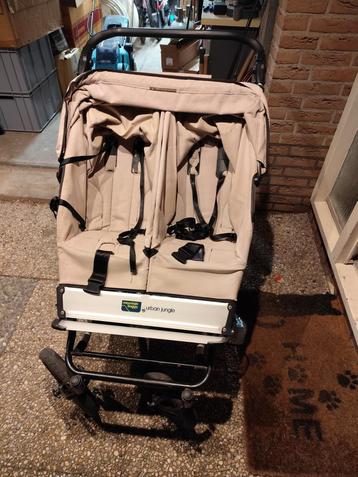 Urban jungle duo wagen beschikbaar voor biedingen