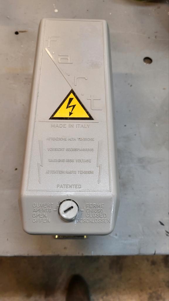 F.A.R.T. Neon Transformator 5000/100 - Goed Werkend, Doe-het-zelf en Verbouw, Bouwverlichting, Gebruikt, Ophalen of Verzenden