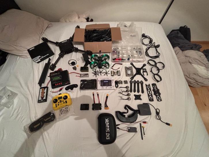 FPV drone set compleet ready to fly, Hobby en Vrije tijd, Modelbouw | Radiografisch | Helikopters en Quadcopters, Zo goed als nieuw