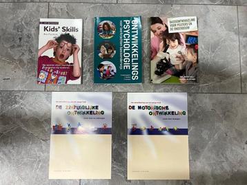 Boeken voor de opleiding Pedagogisch Eduactief Proffesional beschikbaar voor biedingen