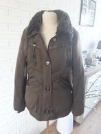 Mooi gewarteerde jas van SPOOM maat 40, Kleding | Dames, Jassen | Winter, Maat 38/40 (M), Bruin, Ophalen of Verzenden, Zo goed als nieuw