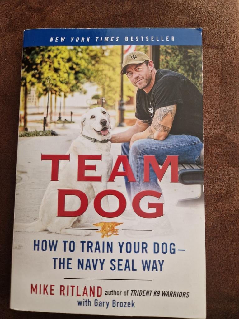 Team Dog - Mike Ritland, Ophalen of Verzenden, Zo goed als nieuw, Mike Ritland