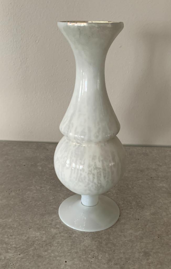 Vaas design van Riverdale nieuw twv € 32,50 wit., Huis en Inrichting, Woonaccessoires | Vazen, Nieuw, Overige kleuren, Minder dan 50 cm