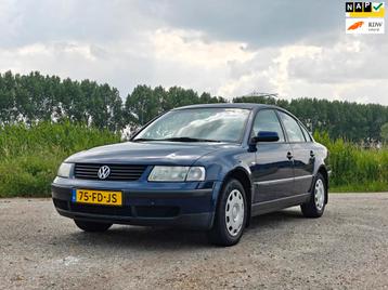 Volkswagen Passat 1.6 beschikbaar voor biedingen