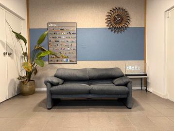 Cassina | Vico Magistretti | Maralunga 2-zitsbank | 1x beschikbaar voor biedingen