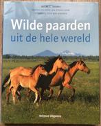 9789048300846 – Wilde paarden uit de hele wereld – Harris, Ophalen of Verzenden, Zo goed als nieuw, Paarden of Pony's, Moira C. Harris