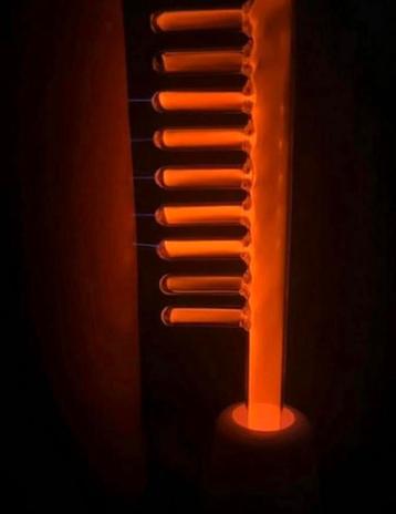 Neon wand / violet wand beschikbaar voor biedingen