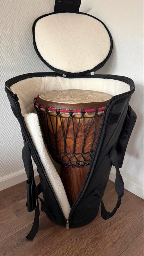 Djembé handgemaakt, varkensvel, incl gewatteerde deluxe tas, Muziek en Instrumenten, Percussie, Zo goed als nieuw, Trommel, Ophalen