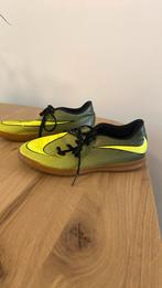 Indoor voetbalschoen nike maat 37,5, Sport en Fitness, Voetbal, Maat XS of kleiner, Ophalen of Verzenden, Zo goed als nieuw, Schoenen