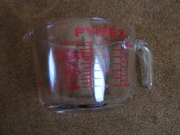 Pyrex maatbeker 1 liter beschikbaar voor biedingen
