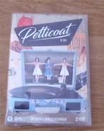 Petticoat [ Abbey Hoes ], Cd's en Dvd's, Vanaf 9 jaar, Ophalen of Verzenden, Zo goed als nieuw, Drama
