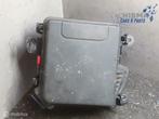 Renault Zoe Q210 Zekeringskastbak Onder  284B03998R, Auto-onderdelen, Accu's en Toebehoren, Gebruikt, Renault, Ophalen of Verzenden