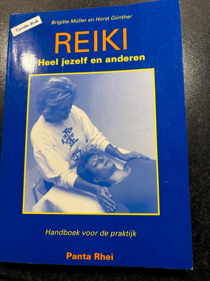 Reiki: Heel jezelf en anderen, Boeken, Esoterie en Spiritualiteit, Gelezen, Instructieboek, Spiritualiteit algemeen, Ophalen of Verzenden