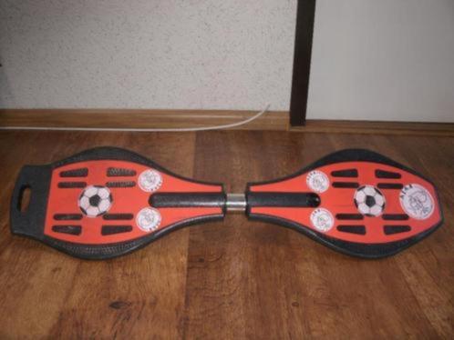 Waveboard met logo Ajax, Sport en Fitness, Skateboarden, Zo goed als nieuw, Waveboard, Ophalen of Verzenden