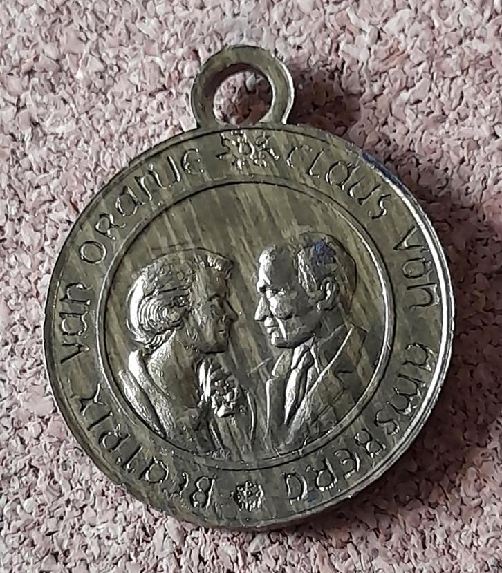 penning Koningin Beatrix en Prins Claus (lot 1), Postzegels en Munten, Penningen en Medailles, Overige materialen, Nederland, Ophalen of Verzenden