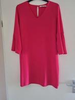 Travelstof roze Steps jurk, 44, Kleding | Dames, Tops, Verzenden, Maat 42/44 (L), Zo goed als nieuw, Korte mouw