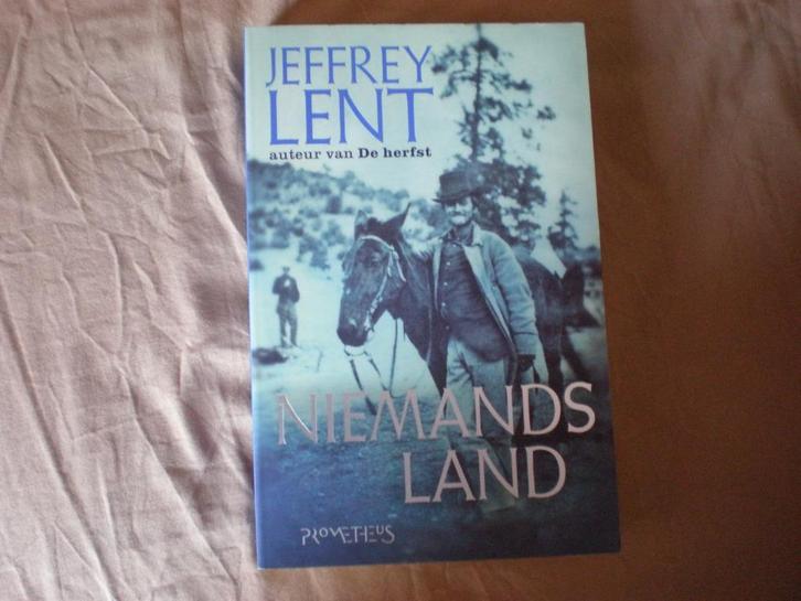 Boek. Roman. Niemandsland. Jeffrey Lent., Boeken, Romans, Gelezen, Ophalen of Verzenden