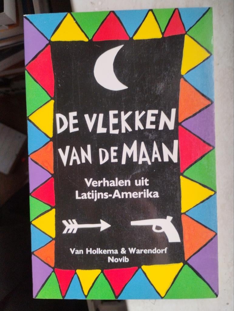 De Vlekken van de Maan - Verhalen uit Latijns-Amerika, Gelezen, Ophalen of Verzenden, Nederland, Van Holkema & Warendorf
