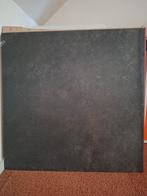 Grijze vloer- of wandtegel met bruine gloed 60x60x1 cm, Doe-het-zelf en Verbouw, Tegels, 40 tot 60 cm, Nieuw, Ophalen of Verzenden