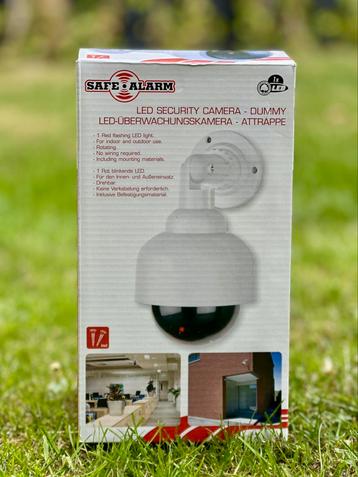 LED beveiligingscamera, dummy, wit beschikbaar voor biedingen