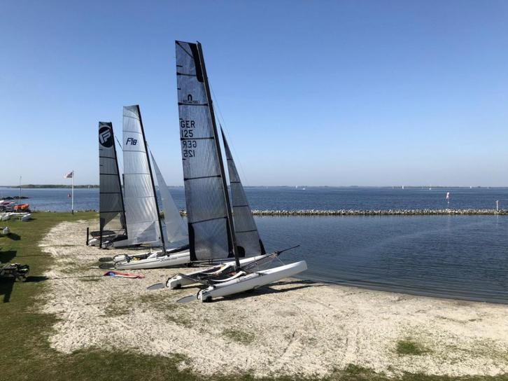 Catamaran Nacra Hobie Dart Ligplaats Zeeland Grevelingen, Watersport en Boten, Zeilen en Zeiltoebehoren, Gebruikt, 3 tot 6 meter