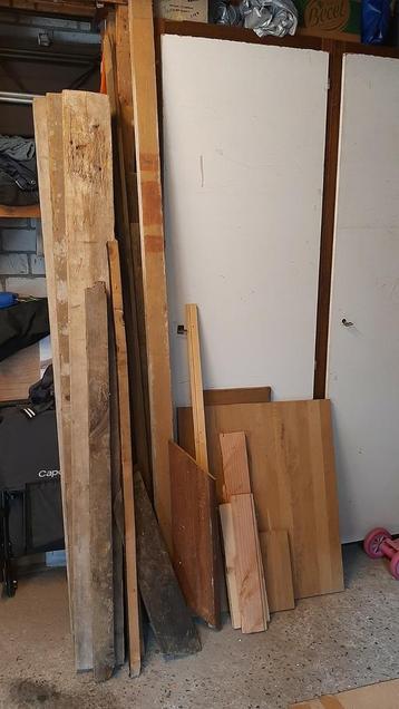 Massief hout,  beschikbaar voor biedingen