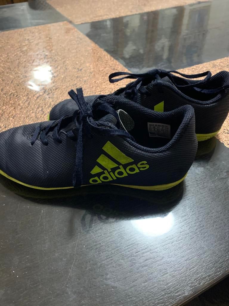 Adidas schoenen maat 35,5 voor 10 euro, Ophalen of Verzenden, Zo goed als nieuw, Overige typen