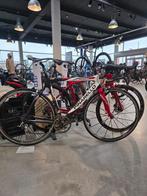 Pinarello Paris Carbon Racefiets Campagnolo 57cm, 28 inch, Gebruikt, Carbon, 10 tot 15 versnellingen