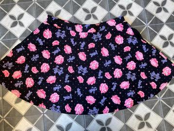 Gaaf rokje van Mickey Mouse en Minnie Mouse maat XXL beschikbaar voor biedingen