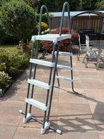 Intex Ultra XTR zwembad trap, Tuin en Terras, Zwembad-toebehoren, Ophalen, Zo goed als nieuw