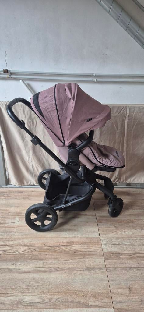 Easywalker Harvey 2 kinderwagen - Dusty Dessert, Kinderen en Baby's, Kinderwagens en Combinaties, Gebruikt, Combiwagen, Verstelbare duwstang