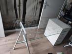 Glazen bureau met metalen poten, Huis en Inrichting, Tafelonderdelen, Gebruikt, 100 tot 150 cm, Glas, Tafelblad