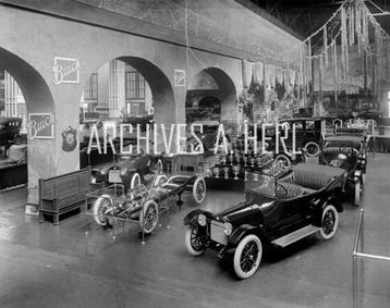 Howard Automobile Company 1915  foto beschikbaar voor biedingen