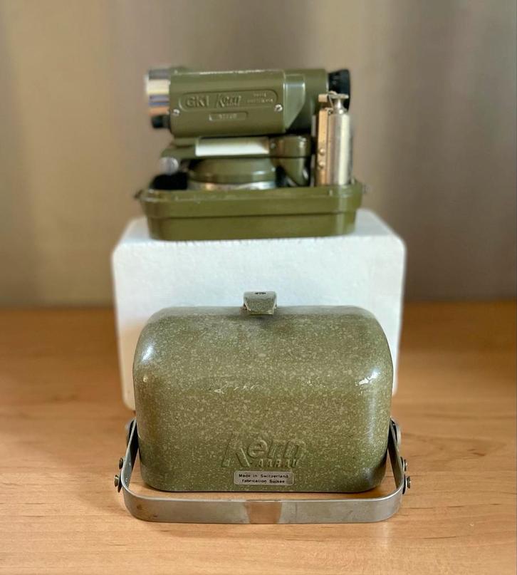 Vintage Kern Aarau Waterpasinstrument, Antiek en Kunst, Antiek | Gereedschap en Instrumenten, Ophalen