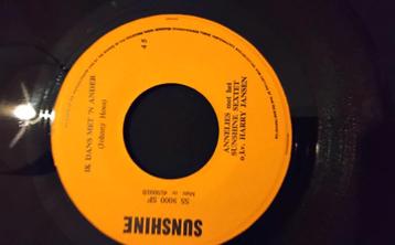 De sunshine...single is een heel nette staat. beschikbaar voor biedingen