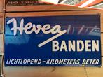 2x reclameborden Hevea banden, Verzamelen, Merken en Reclamevoorwerpen, Ophalen of Verzenden, Zo goed als nieuw, Reclamebord