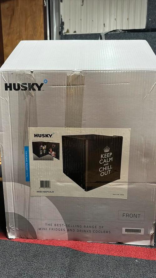 Te koop: Husky Mini Koelkast – Keep Calm Edition (43L), Witgoed en Apparatuur, Koelkasten en IJskasten, Nieuw, Zonder vriesvak